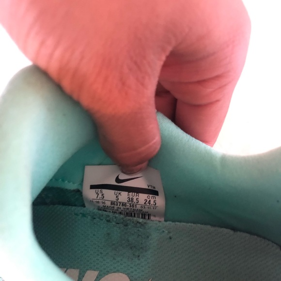 Nike Lunar Epic Flyknit running shoes - Picture 4 of 4